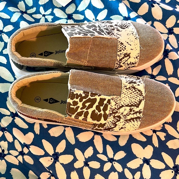 Jolimall patchwork Sneakers Worn once. Womens size 8 - Picture 2 of 4